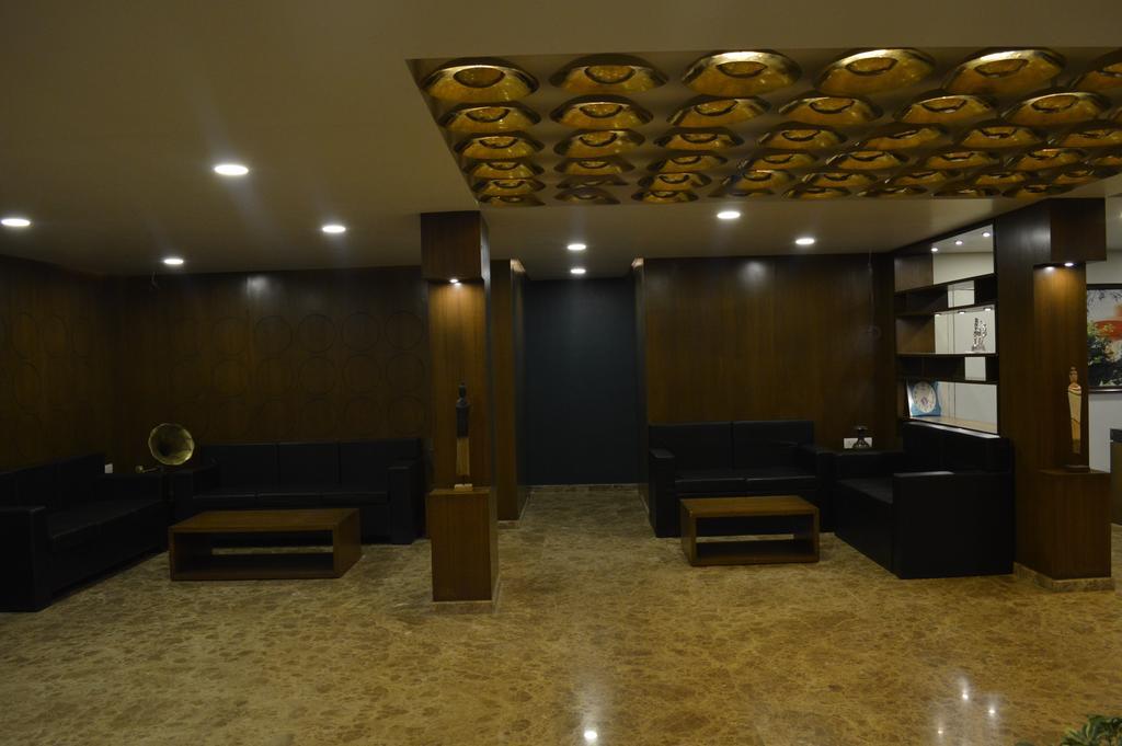 Mount Regency Hotel