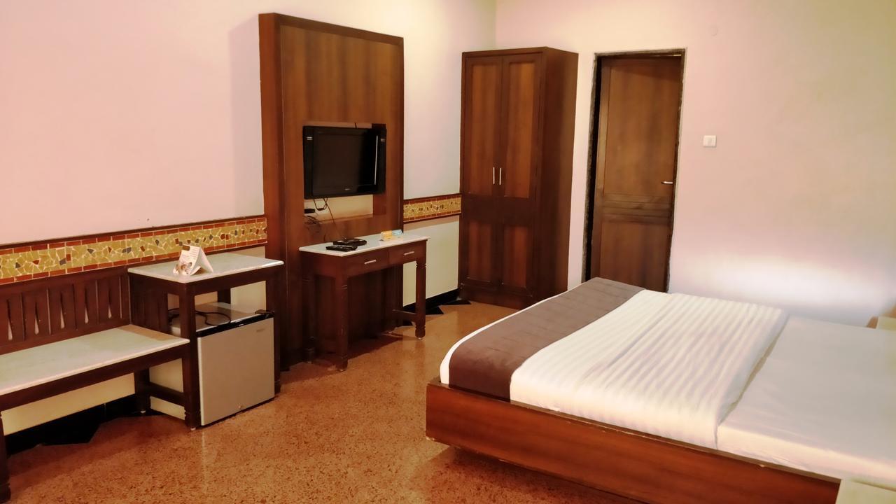 Mount Regency Hotel 3*
