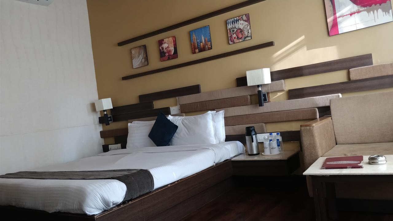 Mount Regency Hotel